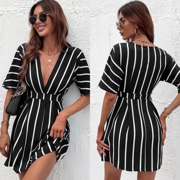 Striped deep v neck half short sleeve dress preppy navy blue white - Picture 3 of 3